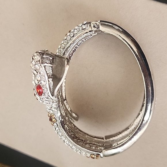 Vintage Silver Crystal Cobra Snake Hinge / Clamper Bracelet - Picture 8 of 11